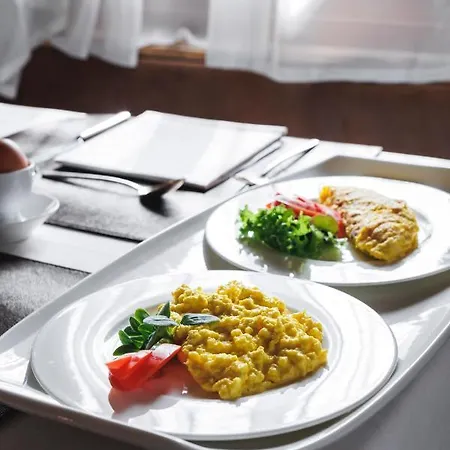 Camana Veglia 4* Λιβίνιο